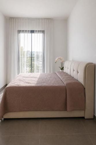 New 2-room air-conditioned apartment in the clouds