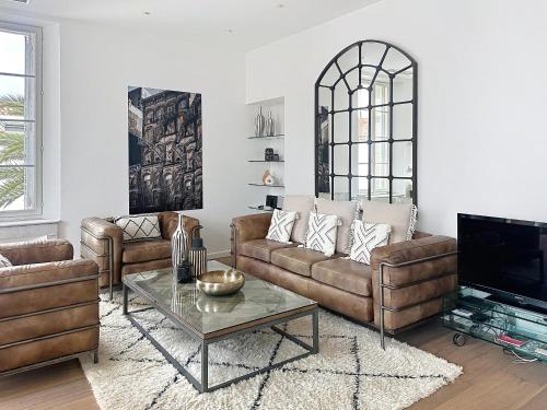 Beautifully renovated 3 bedroom apartment in the heart of Cannes