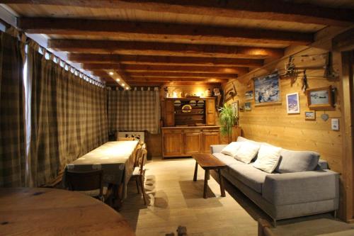 Chalet Bobech - Chalet traditionnel décor bois, très chaleureux et convivial. MAE-3379