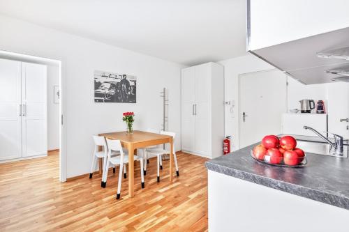 New 2BR 4 people Near Naschmarkt & Metro
