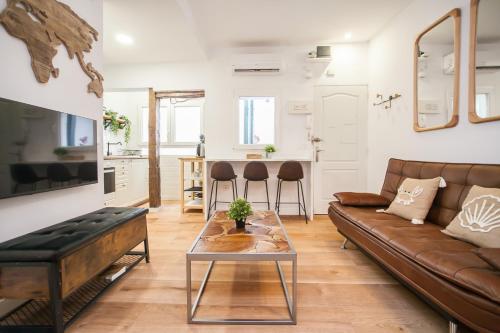 Chueca & Justicia: Beautiful, romantic + terrace