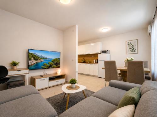 Apartment in a small village near the beach
