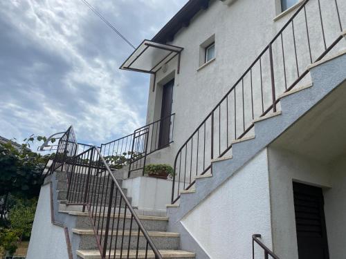 STUDIO LARA, 350m from Lone beach