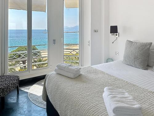 Stunning 2 bedroom flat with sea view on Croisette
