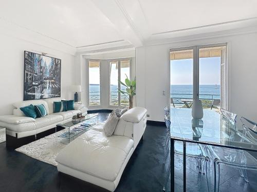 Stunning 2 bedroom flat with sea view on Croisette