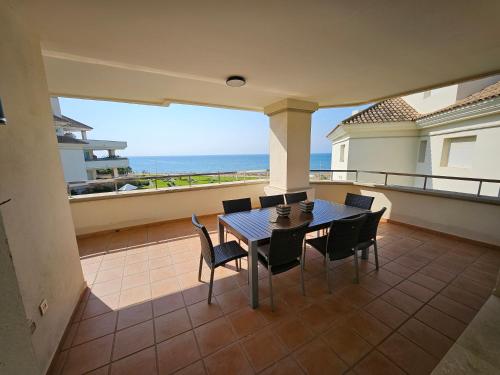 Heaven Beach Apartments, Guadalmansa Playa Complex