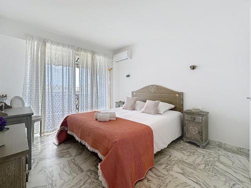 Cozy one bedroom apartment with balcony and parking