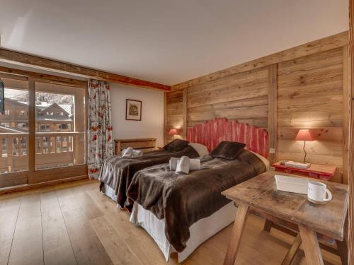 Prestigieux Penthouse à Val-d'Isère avec Cheminée et Parking