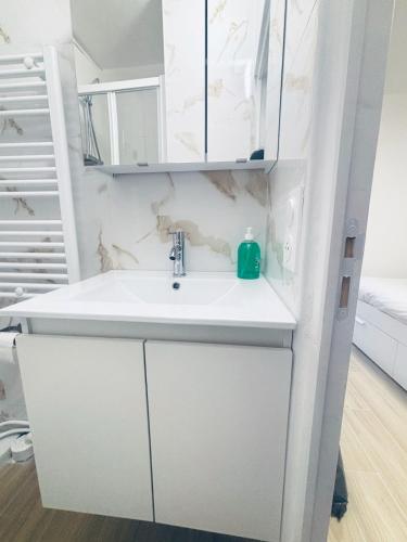 Charming Studio Roger Near Montparnasse