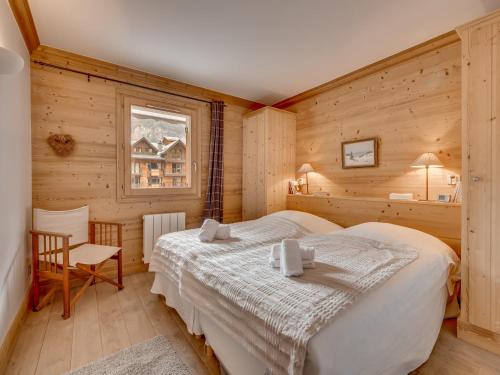 Appartement de standing, 3 chambres, balcon sud, centre de Val-d'Isère, proche pistes et commerces
