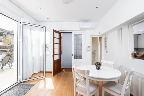 zen penthouse in exarchia