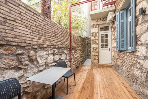 Zen Yard, Exarchia
