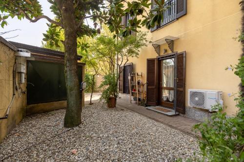 Bicocca Comfort Apartment - Free Parking - Near M5 Metro