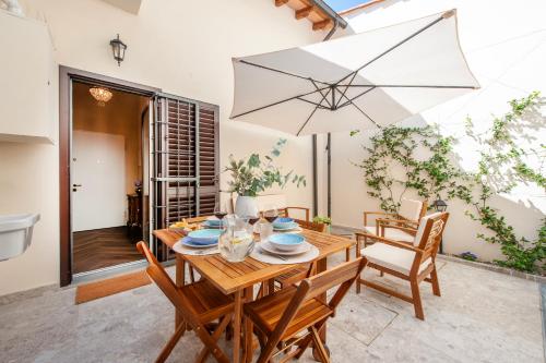 Parcheggio Comodo & Giardino Privato - Tramvia a 5 minuti