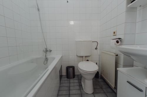 Charmanter Altbau im Herzen von Linz mit Self-Checkin, WLAN und 2 getrennten Schlafzimmern