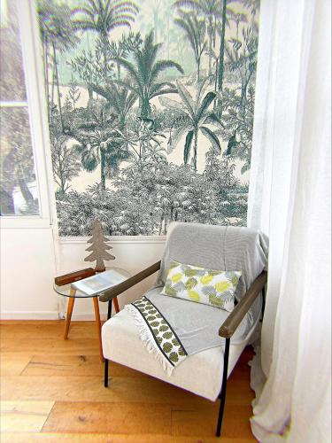 100m from Arcachon Beach Spacious 100m2 Apartment with Parking and Air Conditioning