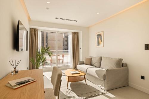 Grid by Zoia Living