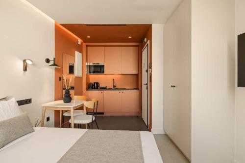 Grid by Zoia Living