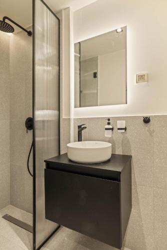 Grid II by Zoia Living