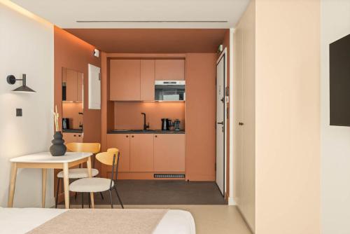 Grid II by Zoia Living