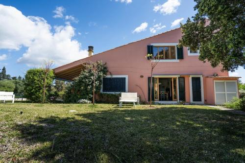Unique Villa- 340m2- Between sea and mountain