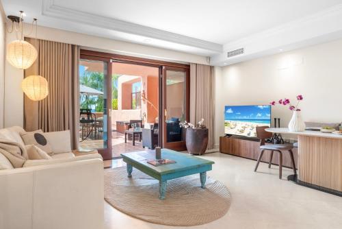 Mar Azul Beachfront Apartment