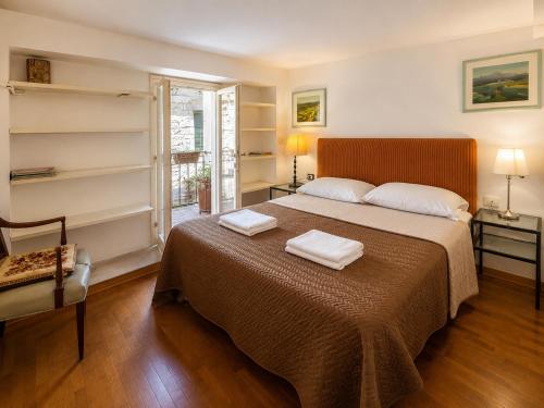 Hidden Gem by Ponte Vecchio with Private Terrace
