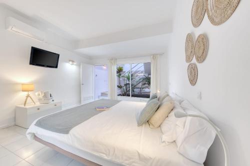 Casa Picon en Puerto del Carmen, con terraza, vistas al mar, piscina y junto a la playa