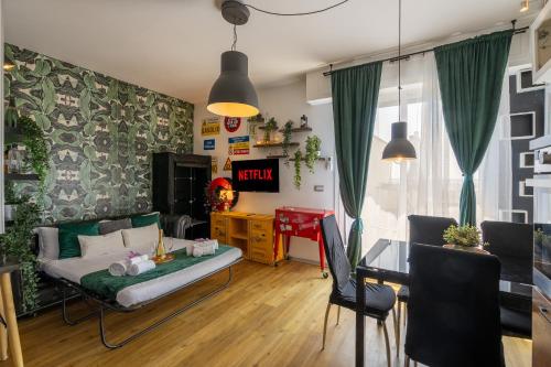 Skyline Loft - Rooftop&Cinema, Quiet Area, 2-4pax