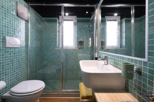 Skyline Loft - Rooftop&Cinema, Quiet Area, 2-4pax