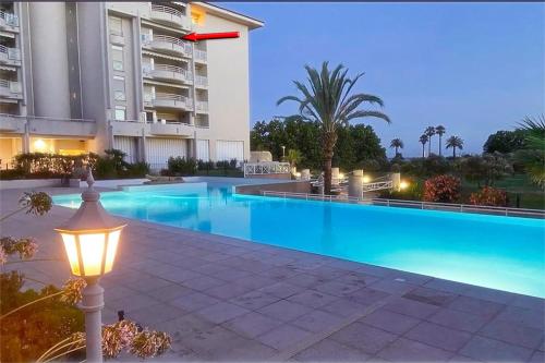 ENJOY A DREAM HOLIDAY in Juan-les-Pins