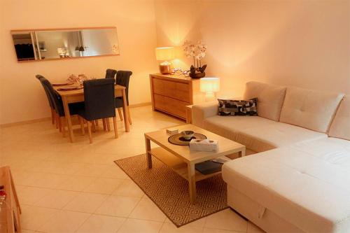 ENJOY A DREAM HOLIDAY in Juan-les-Pins