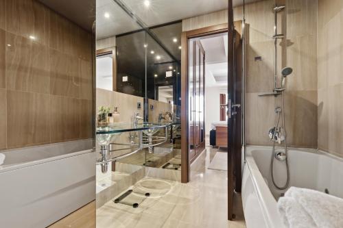 Sea View & Wave Sound Retreat with Private Pool