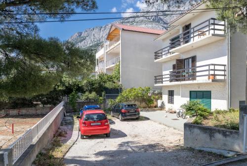 Apartments with parking space Baska Voda, Makarska - 21337