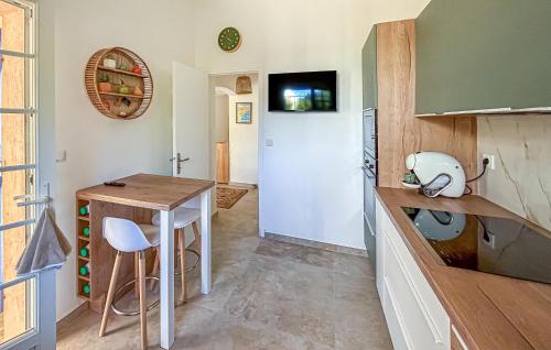 Stunning Home In Saint-Raphaël