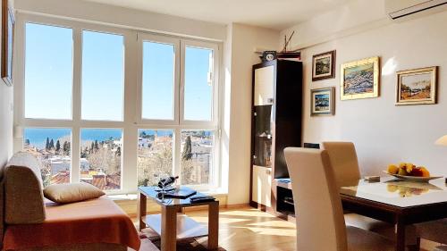 Posedenie v ubytovaní Apartment 28