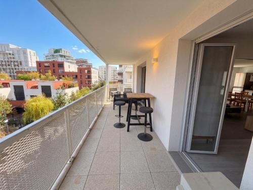 L'Azulejo - Work from home ideal - Mobility lease rental - 4pax