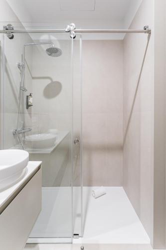 Milleo Azul - Elegant Design Stay in Central Porto