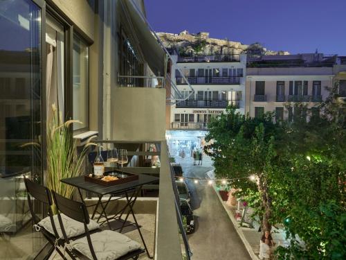 Momo Suites, Acropolis by Aura Homes