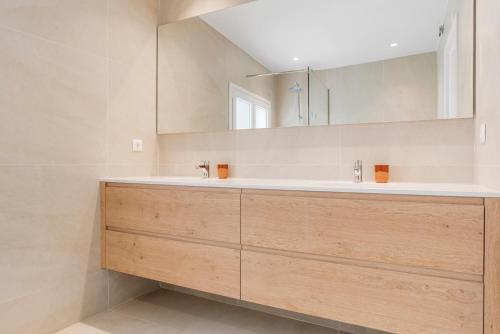 Central Atico 2BR