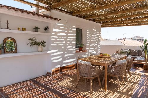 Central Atico 2BR