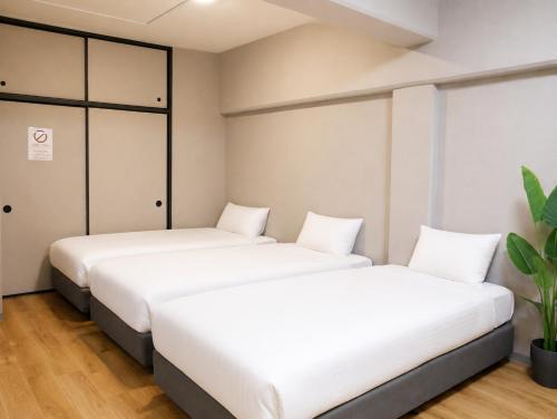 Tasone Stay OSAKA FYJ703