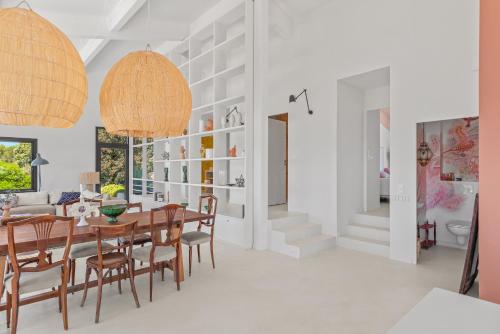 MAISON DOUCE By Terrys Homes