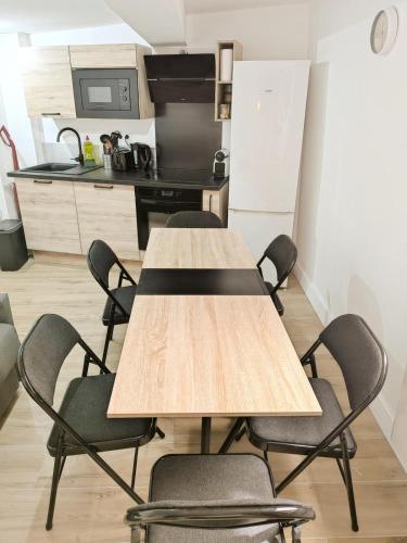 Charmante maison de ville climatisée dans Avignon intra-muros