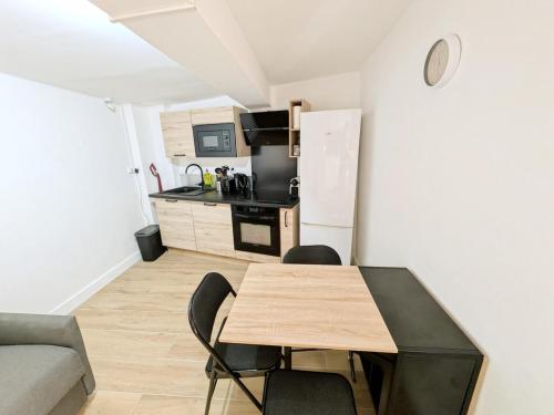 Charmante maison de ville climatisée dans Avignon intra-muros