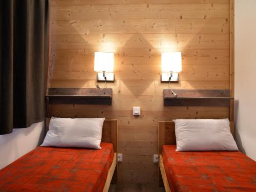 Appartement Rénové avec Balcon, Proche Pistes et Commodités, 11 Pers., La Plagne