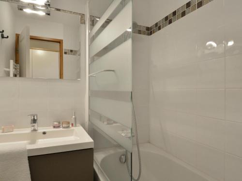 Appartement skis aux pieds, rénové, 5 pers.