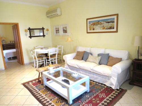 Casa Carolina - Encantador Apartamento T3 no Centro de Tavira