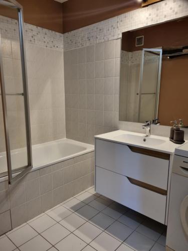 Lyon 8 Grange Blanche Appartement calme de 50 m²