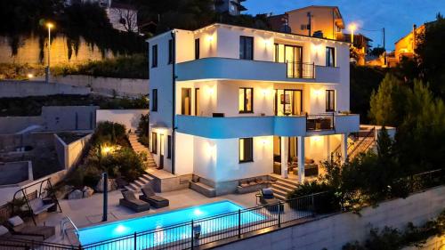 Villa Divina by Villas Guide